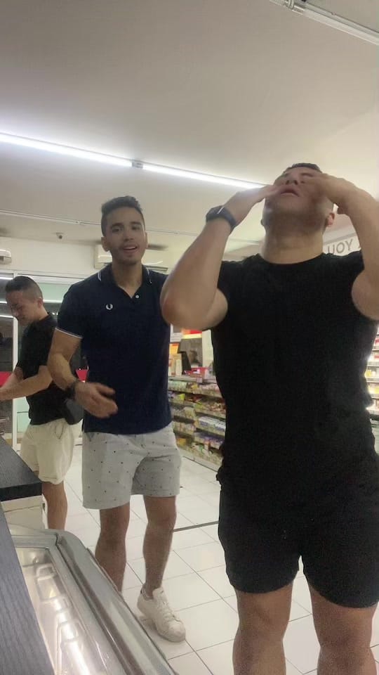 Post 1 by F Mat on TikTok (video)