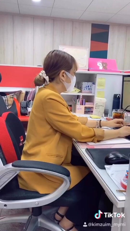 Post 4 by Evelyn on TikTok (video)