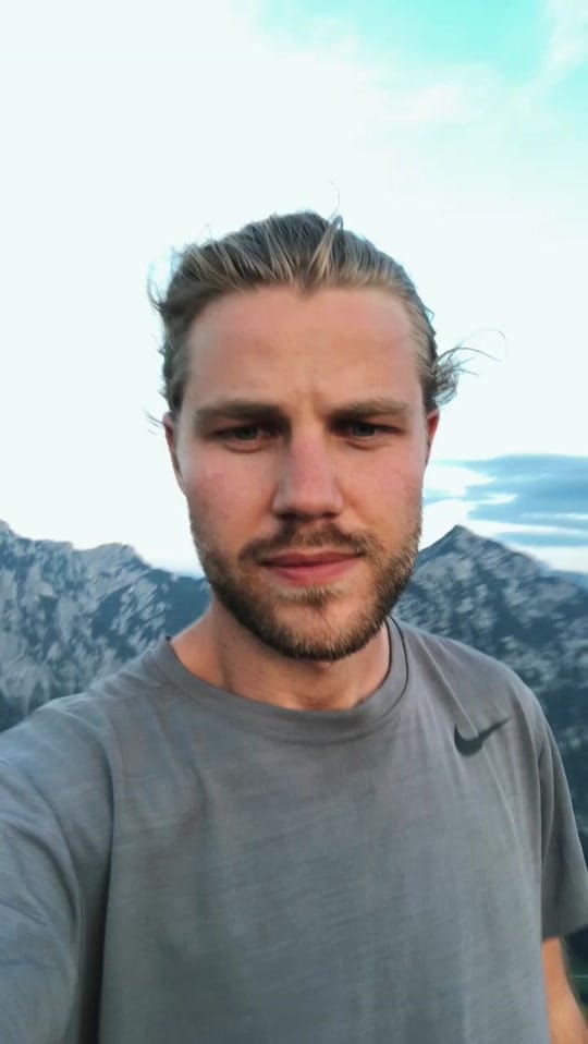 Post 2 by Simeon Baker on TikTok (video)