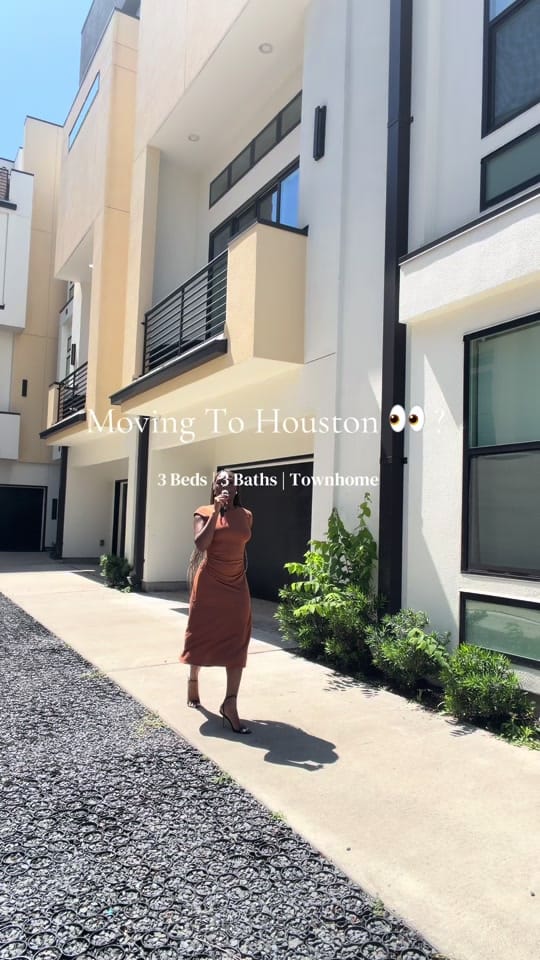 Post 7 by Rayanna | Houston Realtor on TikTok (video)