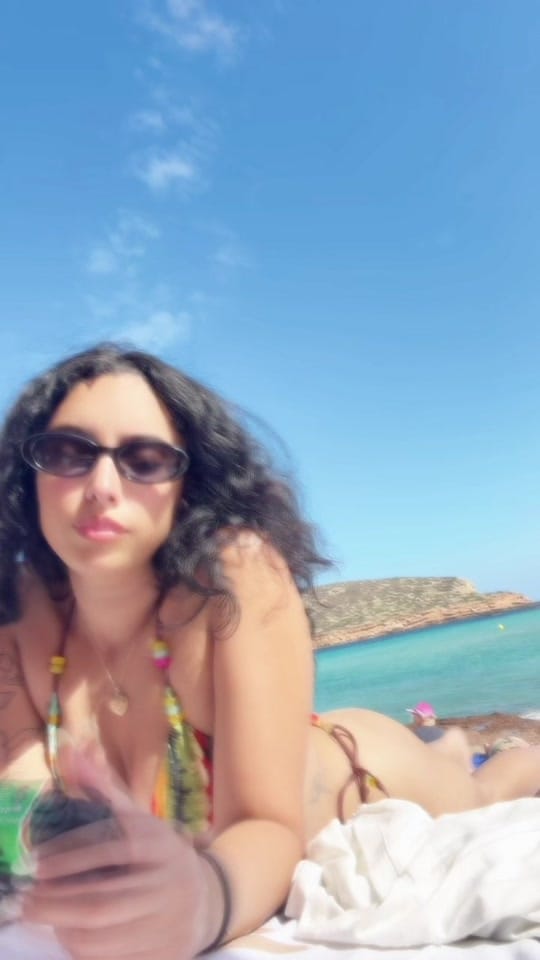 Post 4 by LIS on TikTok (video)