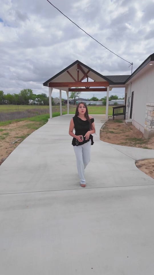 Post 8 by Brandi Lee Flores on TikTok (video)