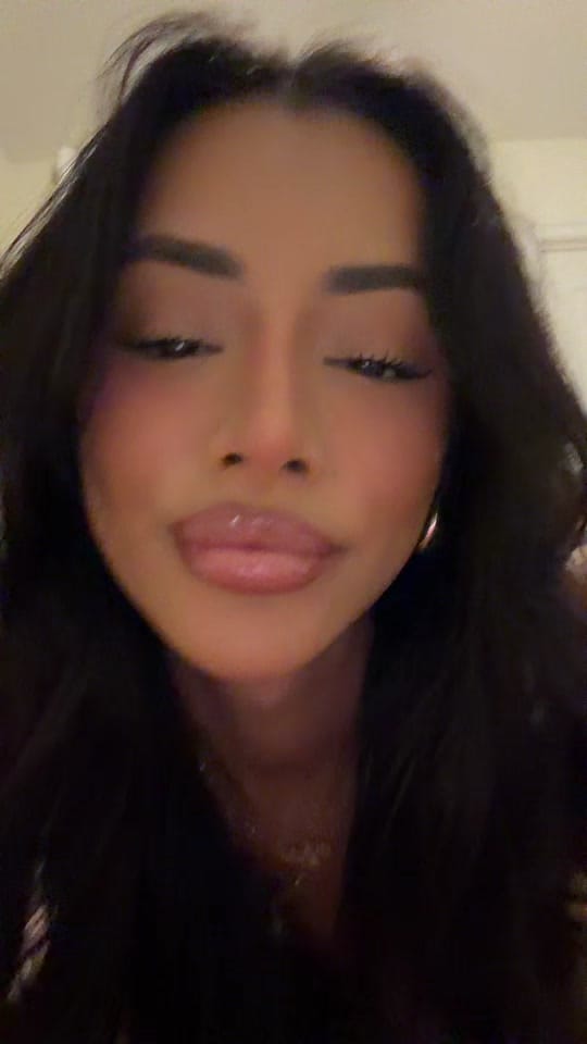 Post 8 by viri on TikTok (video)