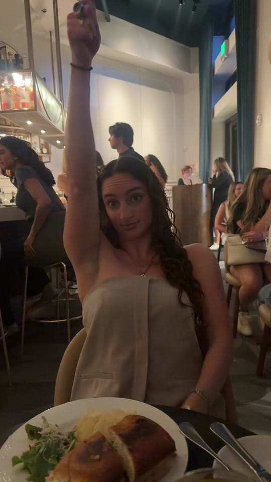Post 4 by viri on TikTok (video)