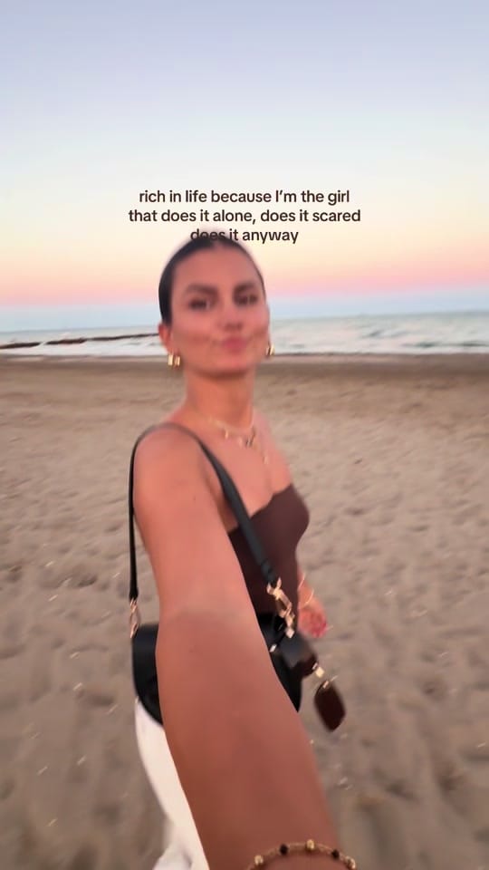 Post 10 by 𝐕𝐚𝐧𝐞𝐲 | travel & UGC on TikTok (video)