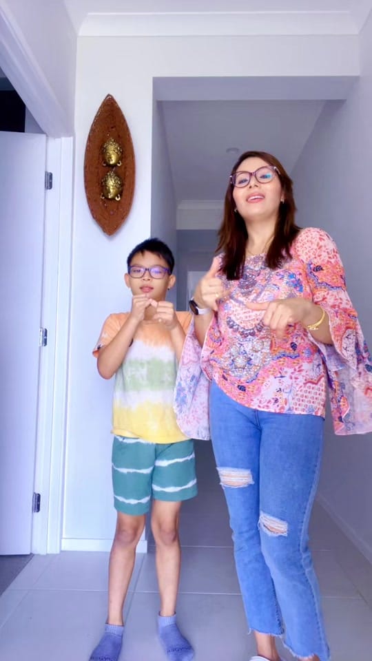 Post 9 by 🇳🇵🎶❤️Roshani ❤️🎼🇦🇺 on TikTok (video)