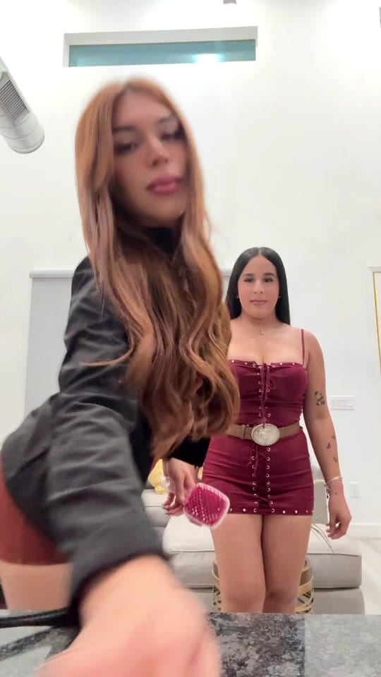 Post 9 by arianavilla47 on TikTok (video)