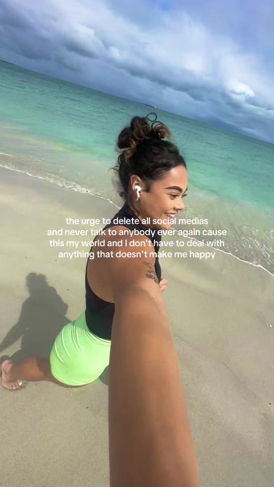 Post 2 by HOPE CORBETT on TikTok (video)