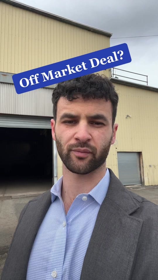 Post 1 by Max Levinston on TikTok (video)