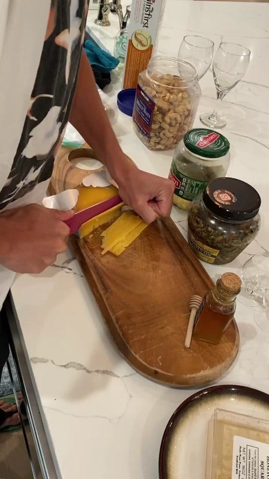 Post 4 by Shane Zvulun on TikTok (video)