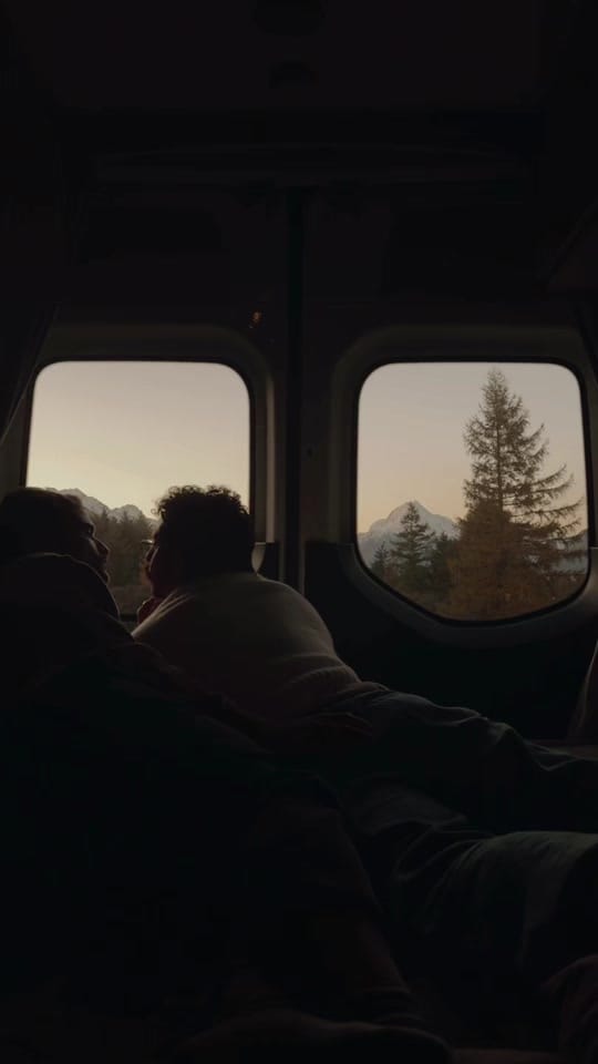 Post 4 by Logan & Jordy on TikTok (video)
