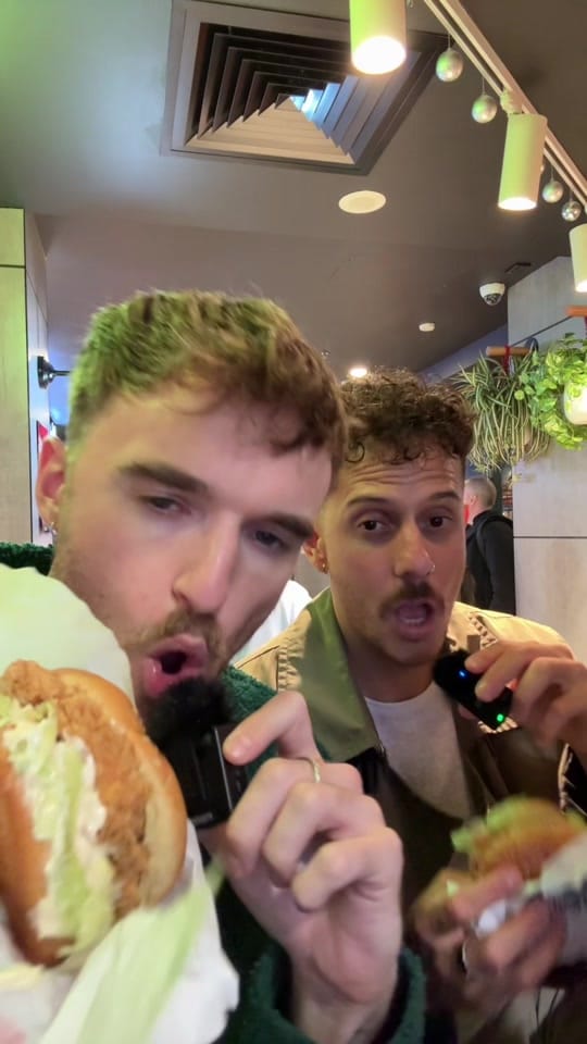 Post 6 by Logan & Jordy on TikTok (video)