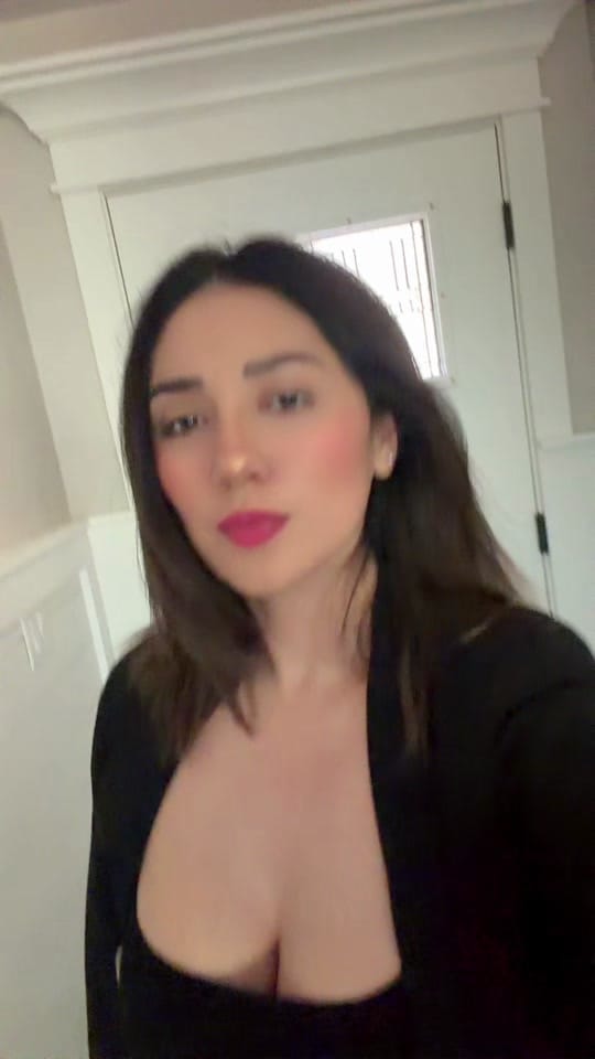 Post 6 by MayraMendieta| Iowa Realtor on TikTok (video)