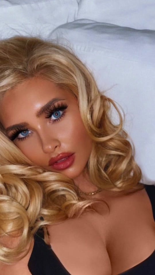 Post 2 by Sydney ✔️ on TikTok (video)