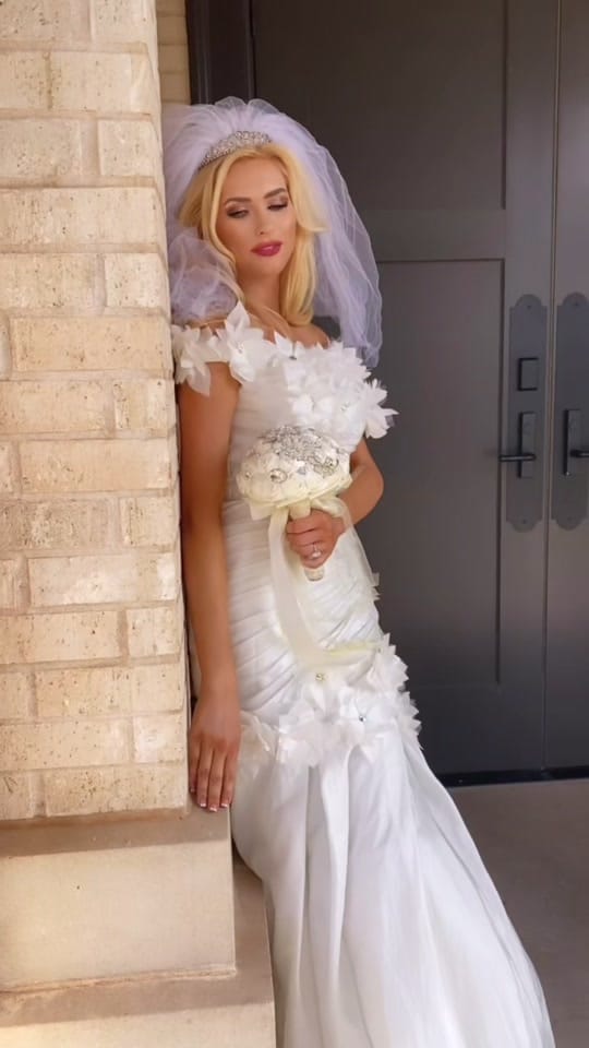 Post 9 by Sydney ✔️ on TikTok (video)