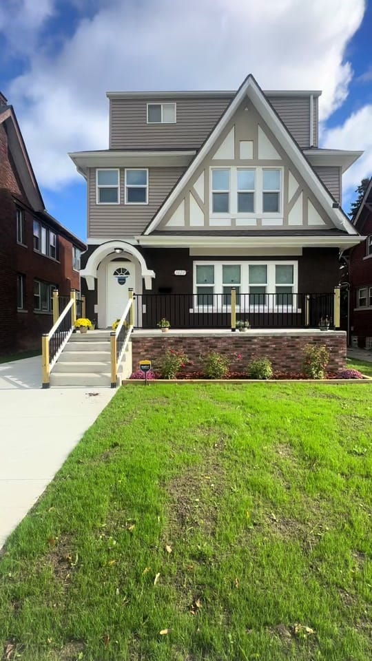 Post 8 by Michigan Real Estate on TikTok (video)
