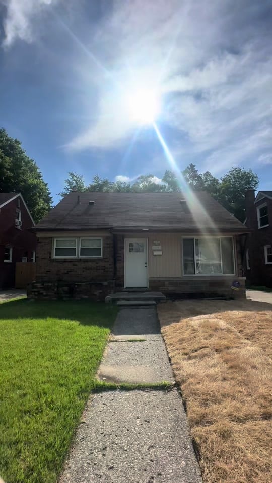 Post 1 by Michigan Real Estate on TikTok (video)