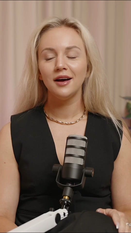 Post 3 by Nadiia Glavin on TikTok (video)