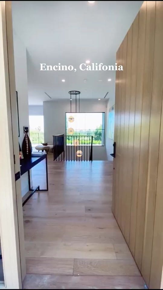 Post 10 by Daniel Eliyahou on TikTok (video)
