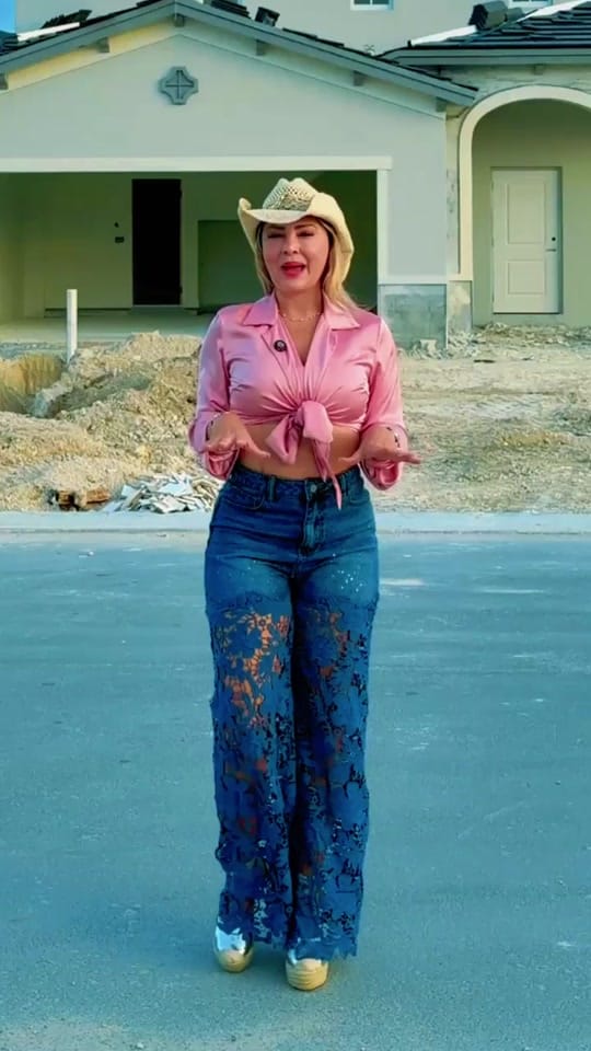 Post 5 by Andy Zamudio Real Estate Miami on TikTok (video)