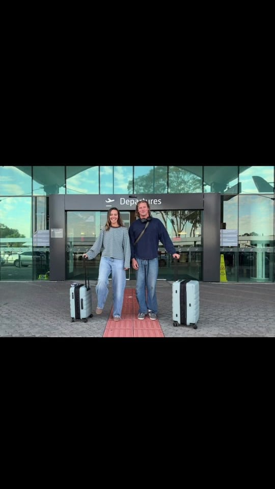 Post 4 by Lauren and Harry on TikTok (video)