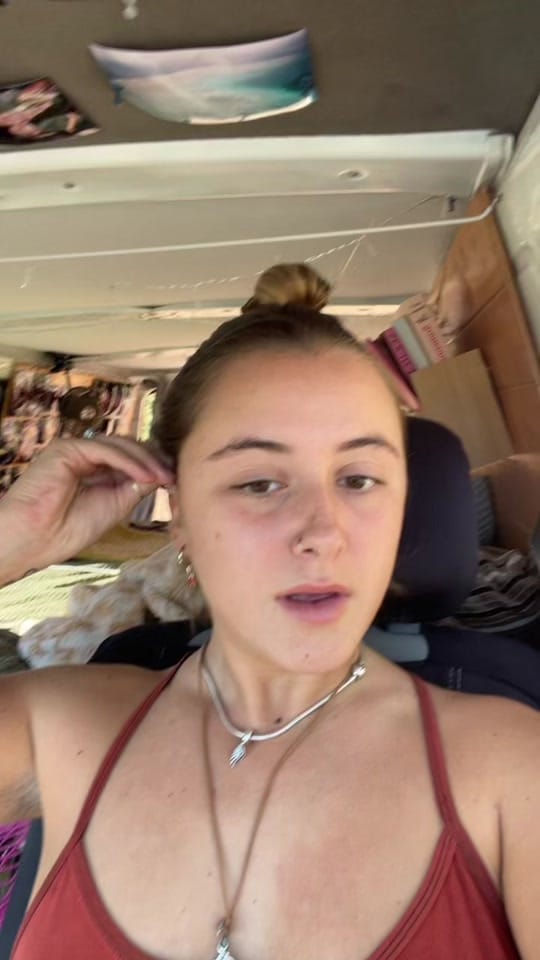 Post 4 by Chloe on TikTok (video)