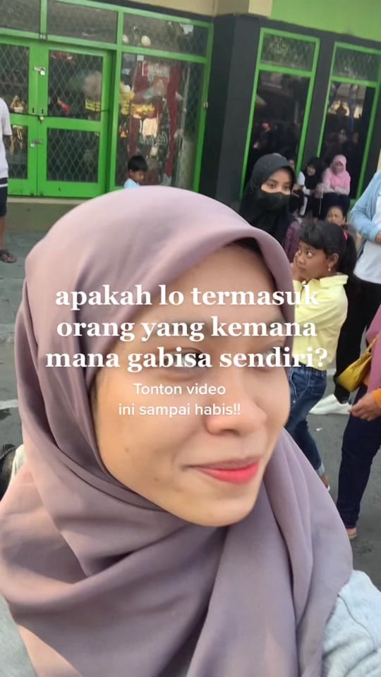 Post 8 by travelwithell on TikTok (video)