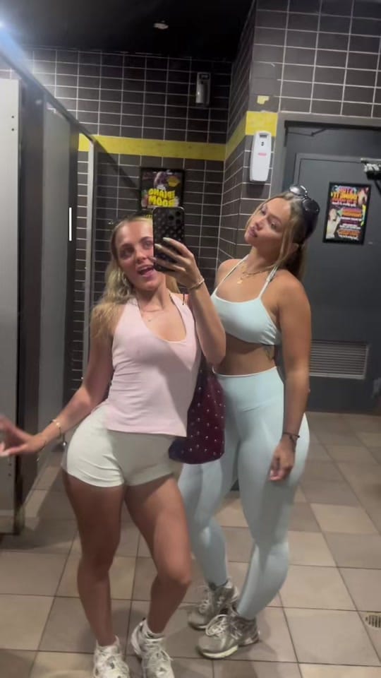 Post 10 by Mia Baker🌸💖🌺💕 on TikTok (video)