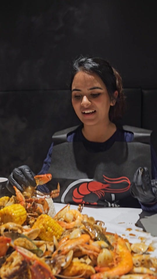 Post 8 by Aarohi Sharma on TikTok (video)