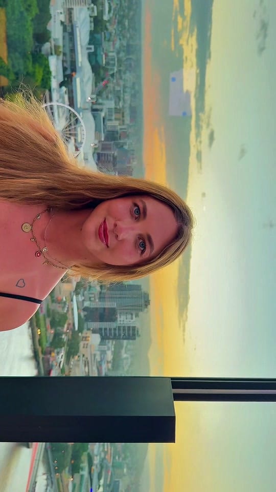 Post 10 by Sarah 🇨🇿🇺🇸🇦🇺 on TikTok (video)