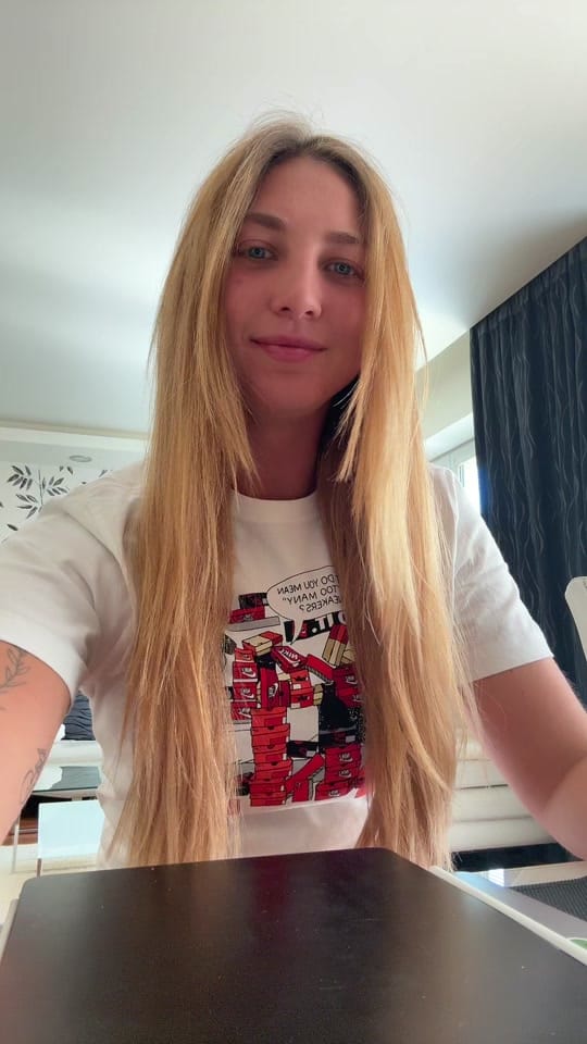 Post 5 by Sarah 🇨🇿🇺🇸🇦🇺 on TikTok (video)