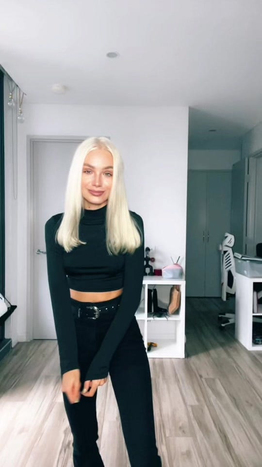 Post 5 by Anna | Life Abroad 🇦🇺 on TikTok (video)