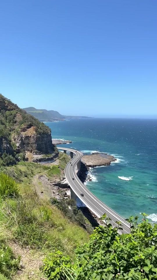Post 2 by Anna | Life Abroad 🇦🇺 on TikTok (video)