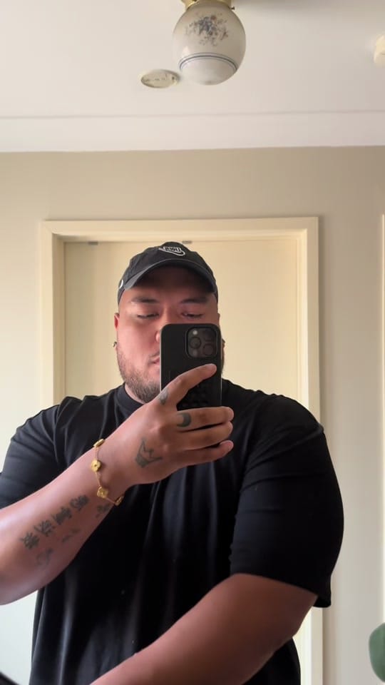Post 8 by itskingleroy on TikTok (video)