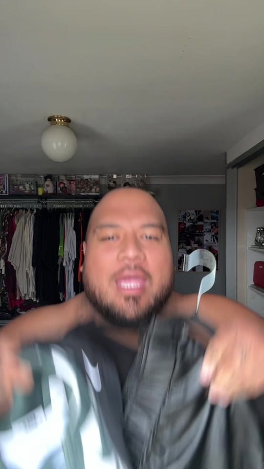 Post 9 by itskingleroy on TikTok (video)
