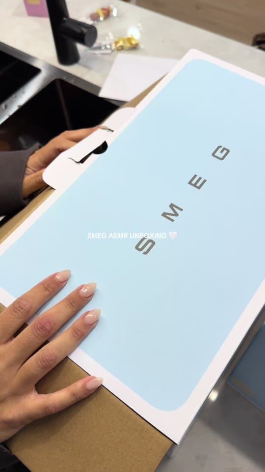 Post 6 by EatwithSofia on TikTok (video)