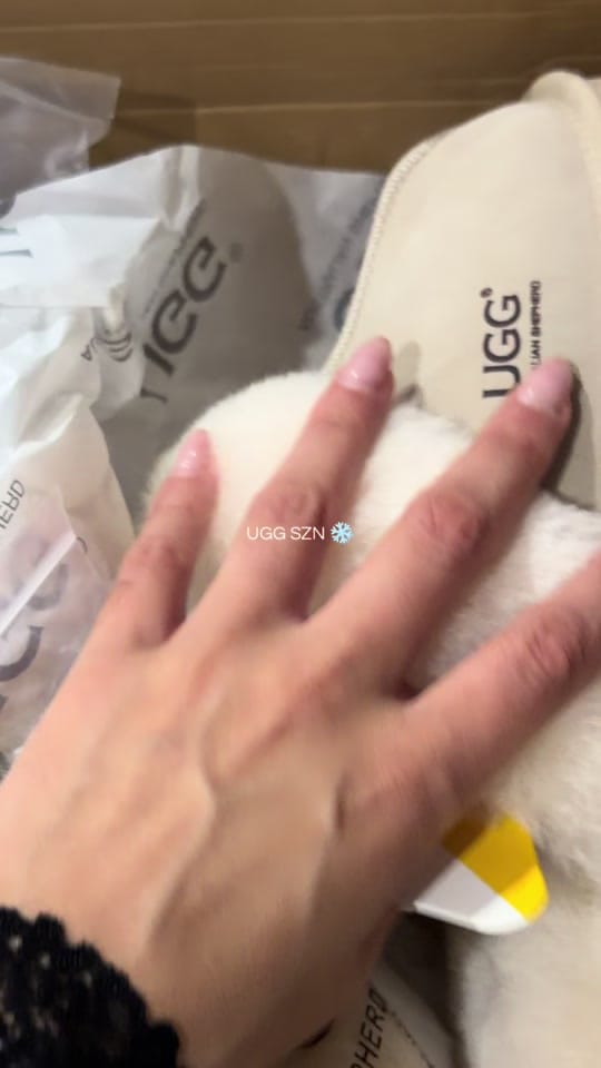 Post 1 by EatwithSofia on TikTok (video)