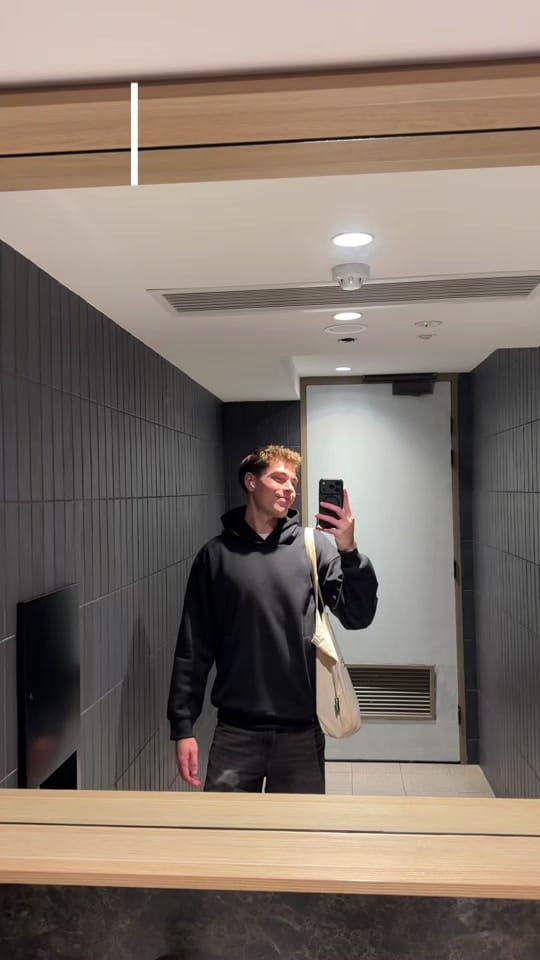 Post 4 by Jonny on TikTok (video)