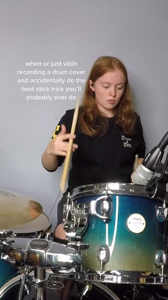 Post 1 by Mini on TikTok (video)