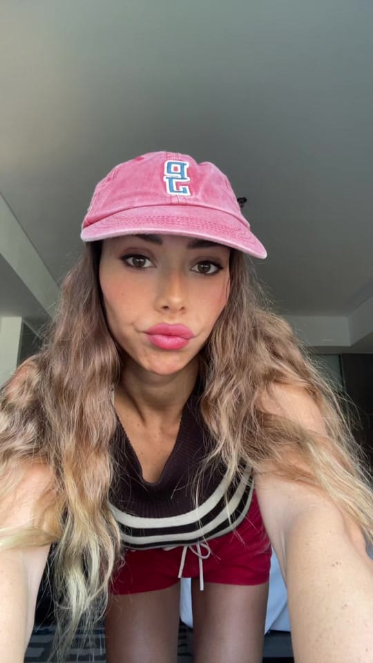 Post 7 by jessicagracewhalen on TikTok (video)