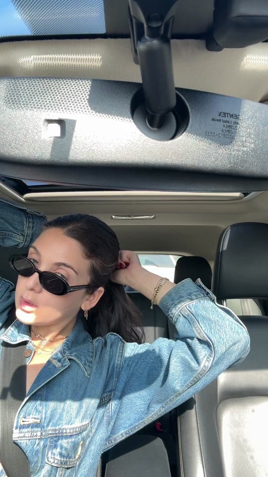 Post 8 by Sydney Weiss on TikTok (video)