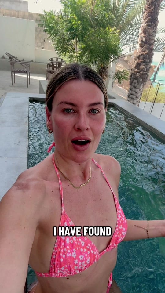 Post 2 by Krisstinnn on TikTok (video)