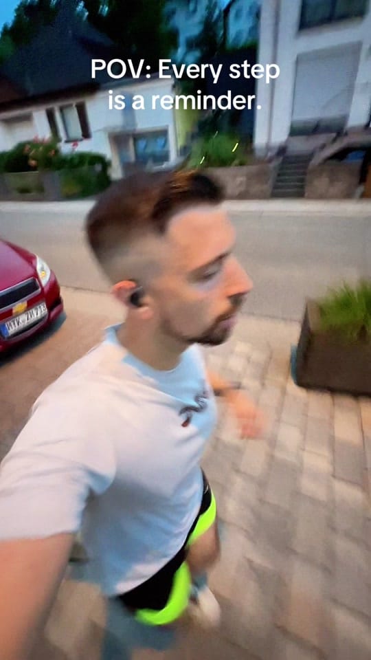 Post 4 by Nate and the Aussies on TikTok (video)
