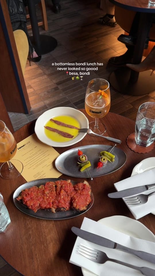 Post 1 by Molly Nicholas on TikTok (video)