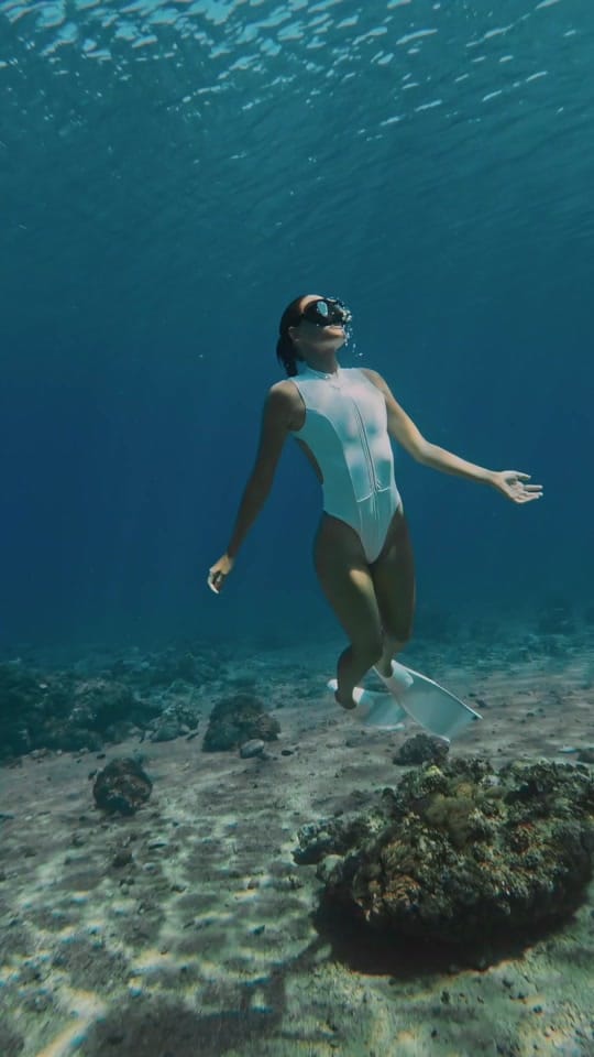 Post 3 by Renee Mackenzie on TikTok (video)