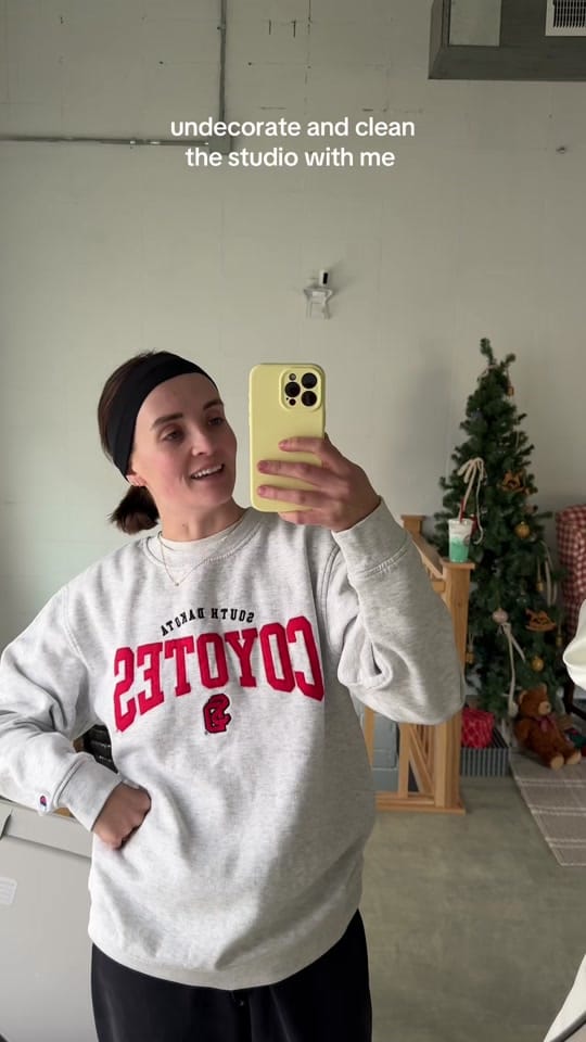 Post 7 by Sydney Leigh on TikTok (video)