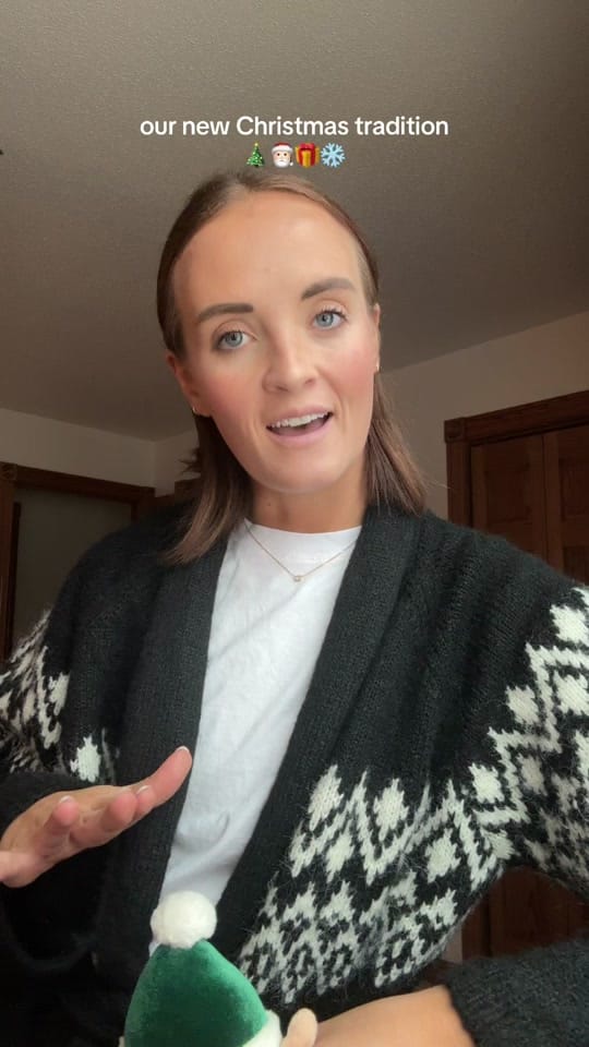 Post 10 by Sydney Leigh on TikTok (video)