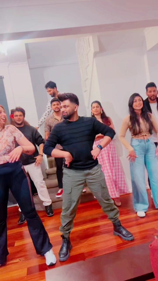 Post 2 by Anuradha Tharanga 📸🇦🇺 on TikTok (video)