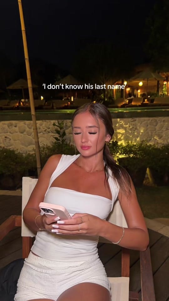 Post 4 by Sana K🦄 Online Business Coach on TikTok (video)