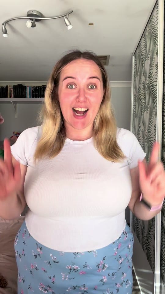 Post 3 by Holly | Miss Mercer on TikTok (video)